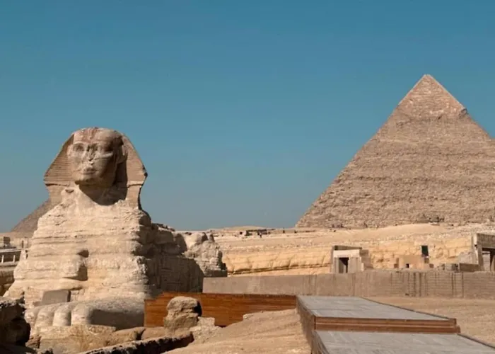 Ramesses Pyramids View Inn